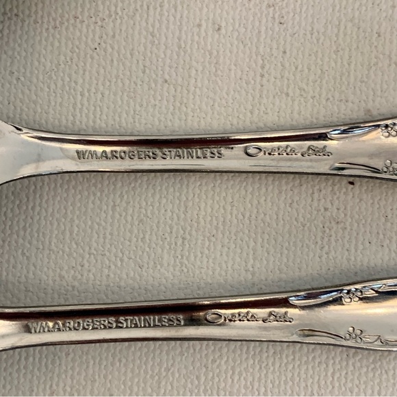 5 Wm A Rogers Stainless Oneida Ltd FENWAY DAYDREAM Spoons Forks Vintage Set Lot - Picture 5 of 6